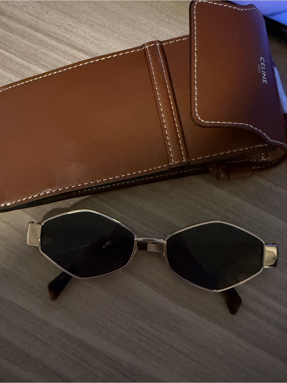 CELINE Triomphe 54mm Geometric
Sunglasses SHINY ROSE GOLD / SMOKE